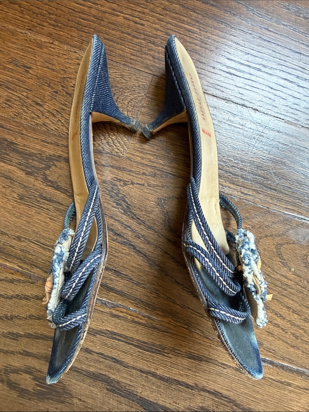 MIU MIU Vintage Y2K Blue Denim Slide Mules Floral Accent Kitten Heel Sz 38.5 - Picture 5 of 10